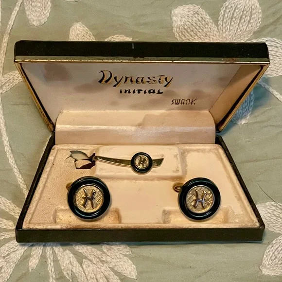 Vintage 1950s–60s Swank Dynasty “H” Jade & Gold Initial Cufflinks + Tie Clip Set
