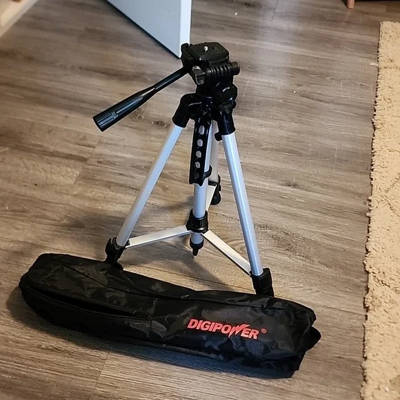 Digipower Tripod with Case