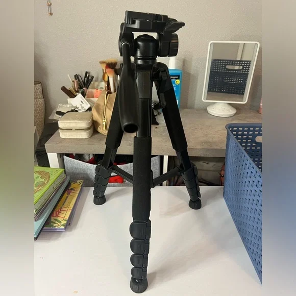 Camera & Phone Tripod