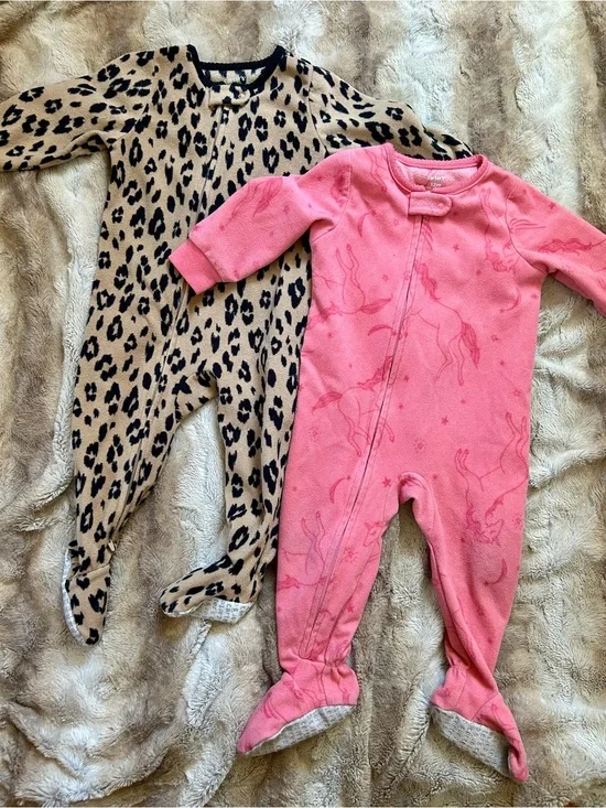 Carter’s Leopard & Unicorn Footed One-Piece Fleece Pajamas 12 MOS