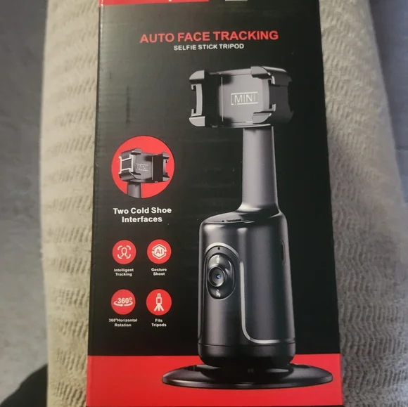 Auto Face Tracking Tripol