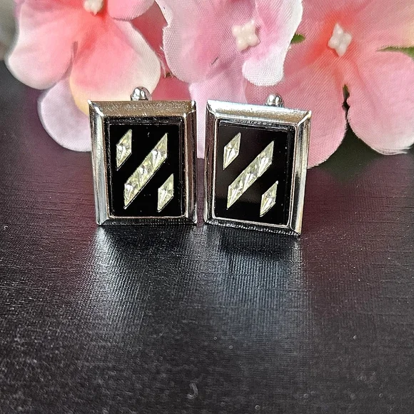 Vintage Art Deco Glass Crystal Black & Silver Cuff Links