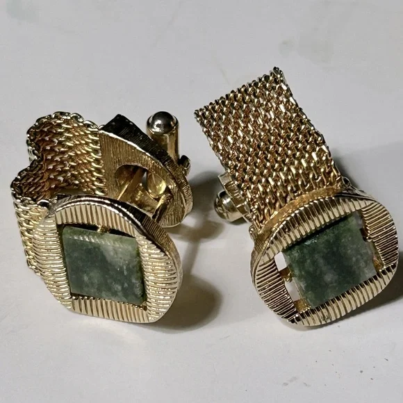 VNTG Swank green jade gold cufflinks Wrap around mesh cufflinks