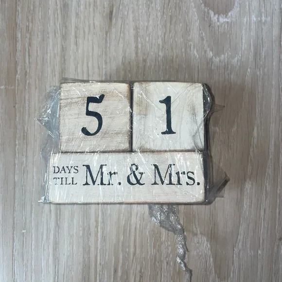 Wooden Rustic Wedding Day Count Down Blocks for Dresser/Desk