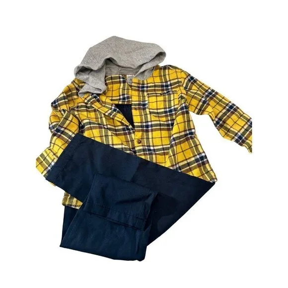 Carter's 2 piece plaid set 4T NWT