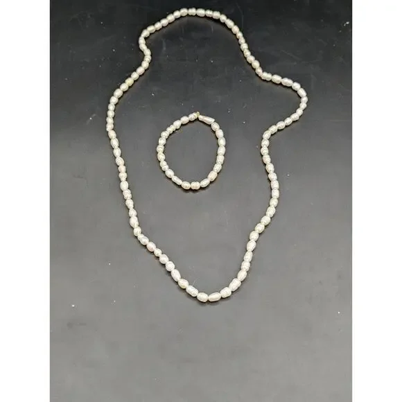 Vintage Genuine Freshwater Rice Pear Necklace & Stretch Bracelet Set 24