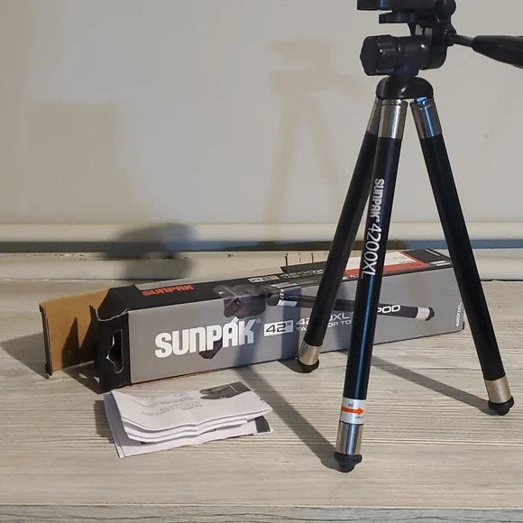 Sunpak 4200XL tripod tabletop to 42'