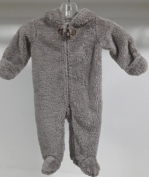 Carter's Footed One Piece Size 6 months