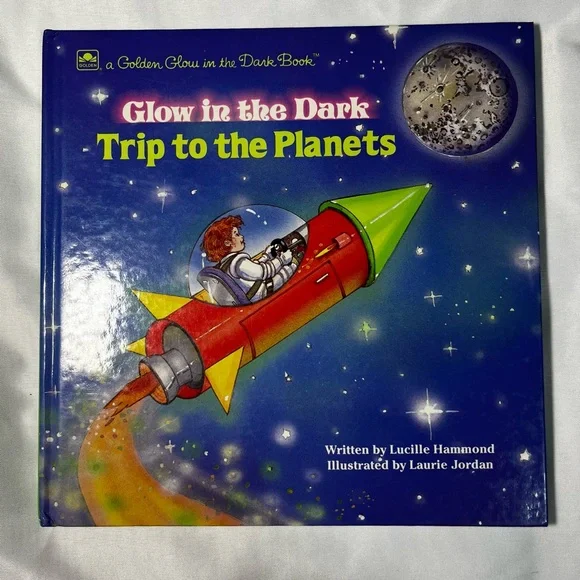 Trip to the Planets Golden Glow in the Dark Book Lucille Hammond HC Vintage