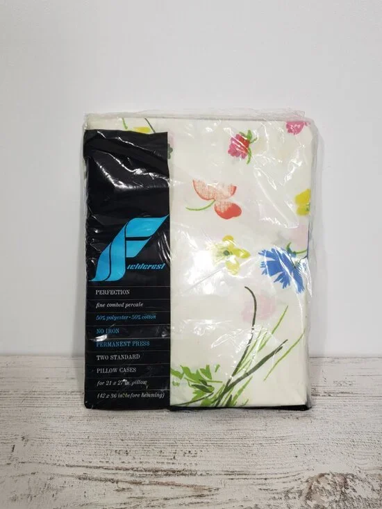 Vintage Fieldcrest Pair of Floral Standard Pillowcases NIP