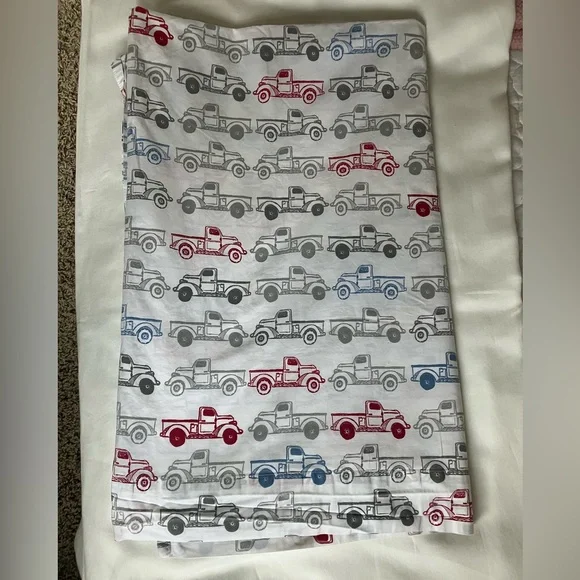 POTTERY BARN KIDS Truck Print Cotton Twin Flat Sheet - Red, Blue, Gray (1)