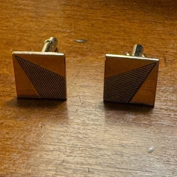 Vintage gold plated cuff links, EUC