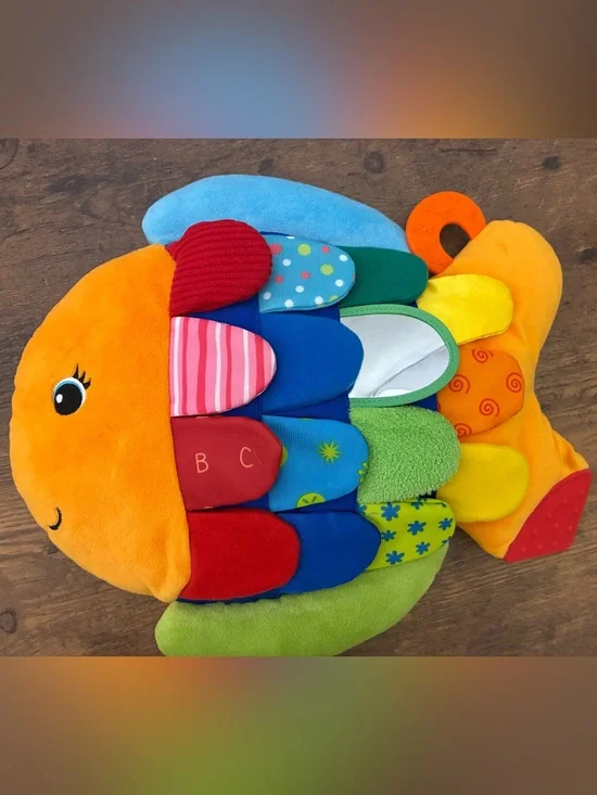 Melissa and Doug Sensory Flip Fish