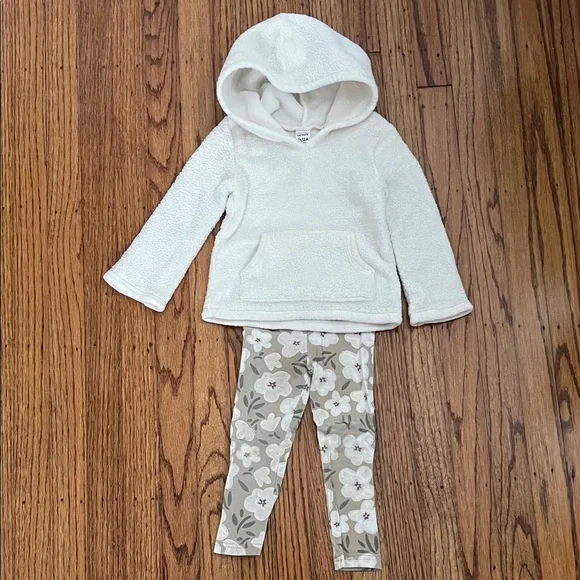 Carter’s Toddler Girl Two Piece Outfit, 2T