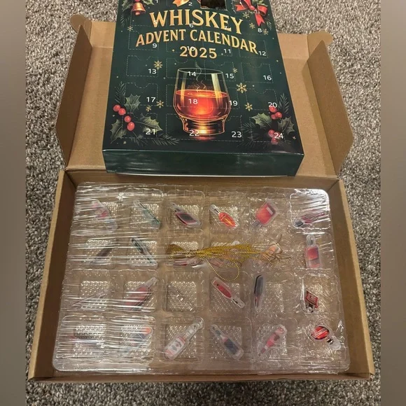 mini Whiskey charms / whiskey Advent Calendar 2025
