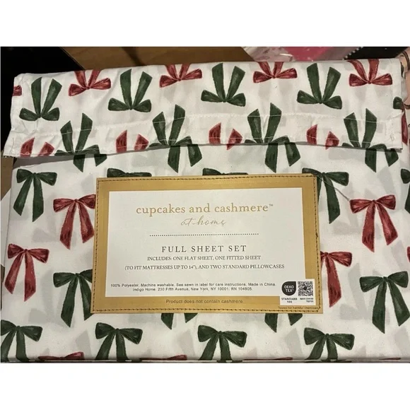 Cupcakes and Cashmere Red and Green Coquette‎ Bows FULL Sheet Set Holiday NEW