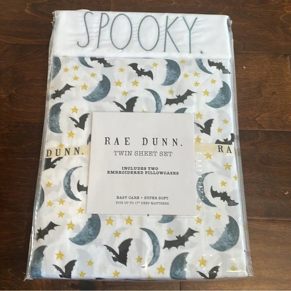 New Rae Dunn Spooky Halloween Twin Size Sheet Set Bats Moon Stars