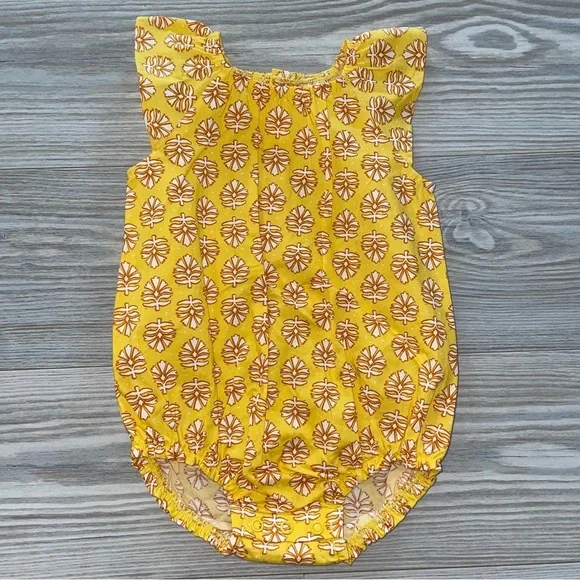 ⭐Carter’s Baby Girls Bubble Romper 6 Months⭐