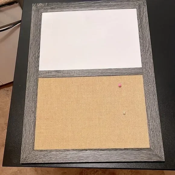 Whiteboard/bulletin board