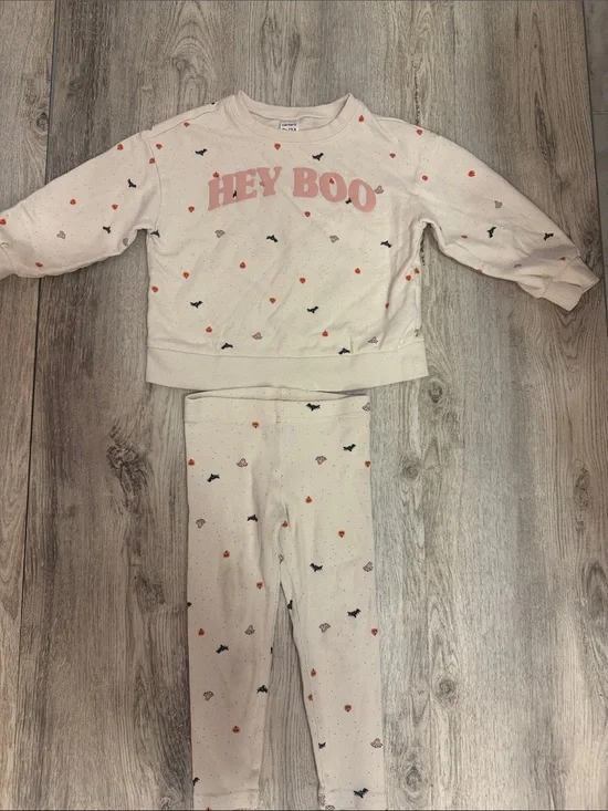 Carter's Cream Pajama Set with Pink HEY BOO Lettering