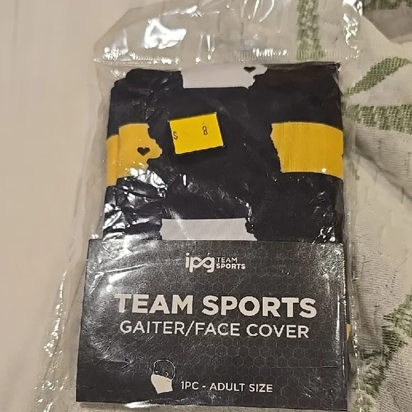 ❤️10/$10 New Black and Yellow Gaiter Face Cover
