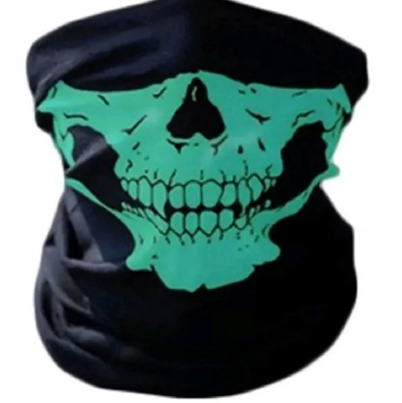 - ❤️10/$10 New light weight stretchy ski quad mask halloween