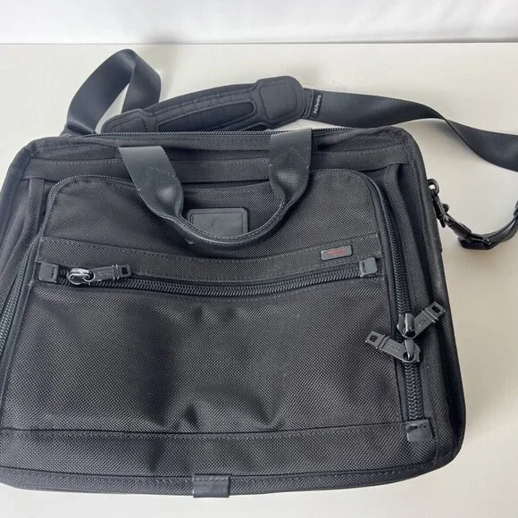 Tumi Alpha Laptop Messenger Breifcase Travel Shoulder Bag 16
