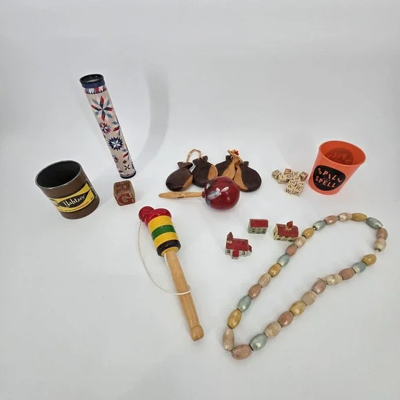 Vintage Wooden Toy & Game Lot Yahtzee Spill & Spell Kaleidoscope Clappers Rattle