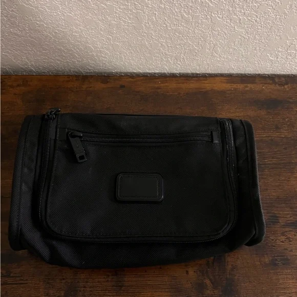 TUMI Mens Toiletry Bag