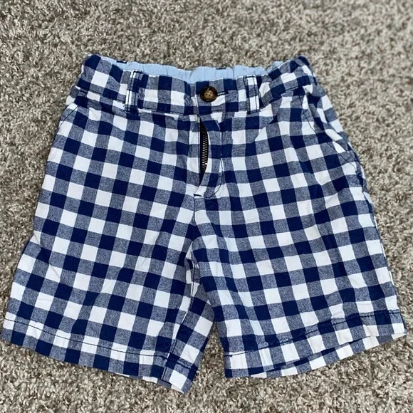 Carter’s Blue and White Checkered Shorts size 3t