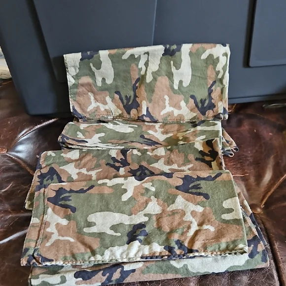 3/$15 Army Hanker-chefs Set 8