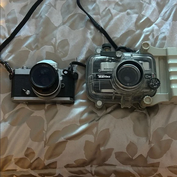 Nica Black and Silver Underwater Camera