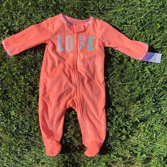 NWT Carter’s Fleece Embroidered Footed One-Piece Coverall (Size 6 Months)