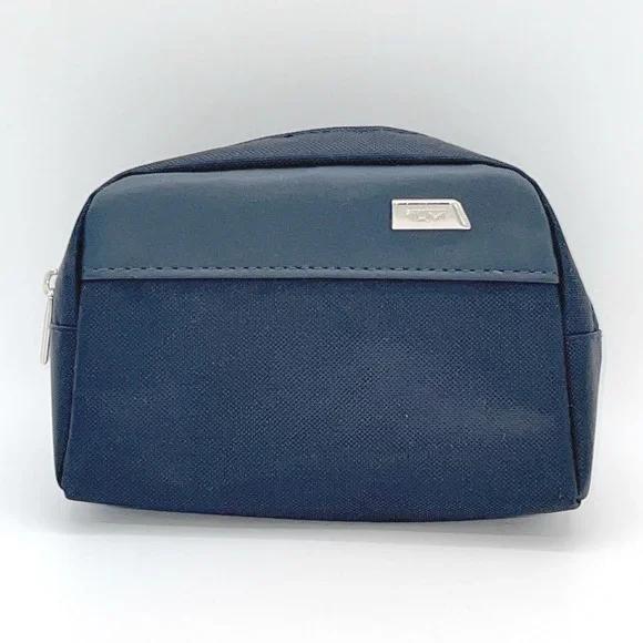 Tumi for Delta Black Travel Toiletry Kit Pouch Bag Organizer Empty Travel Career