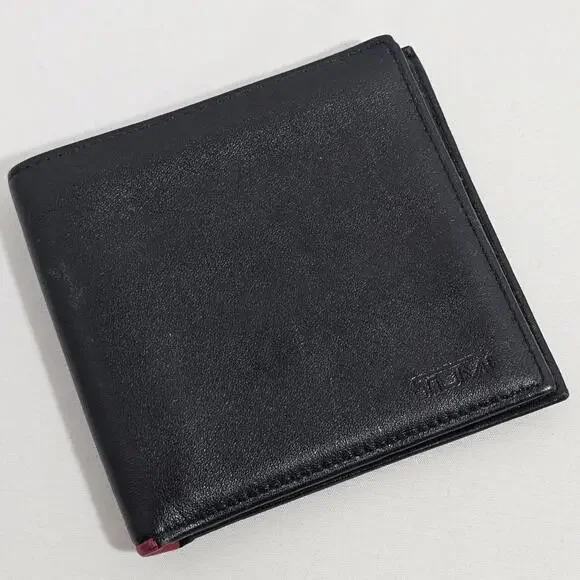 Tumi Mens Black Lesther Wallet With Red Details Bi Fold.