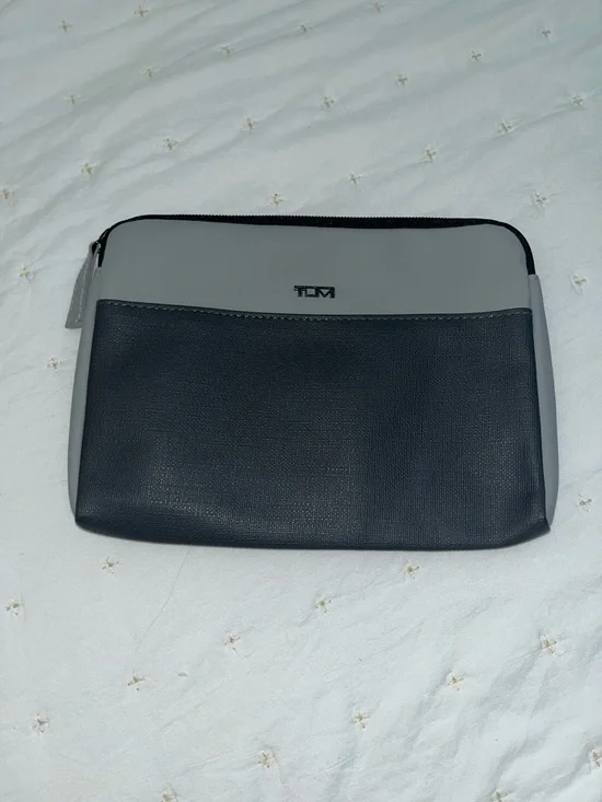 Tumi Gray and Black Two-Tone Toiletry Pouch