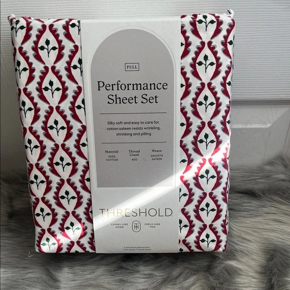 Threshold Performance Sheet Set - Burgundy and White