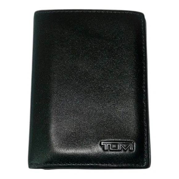 Tumi Men's Leather Gusseted Card Case