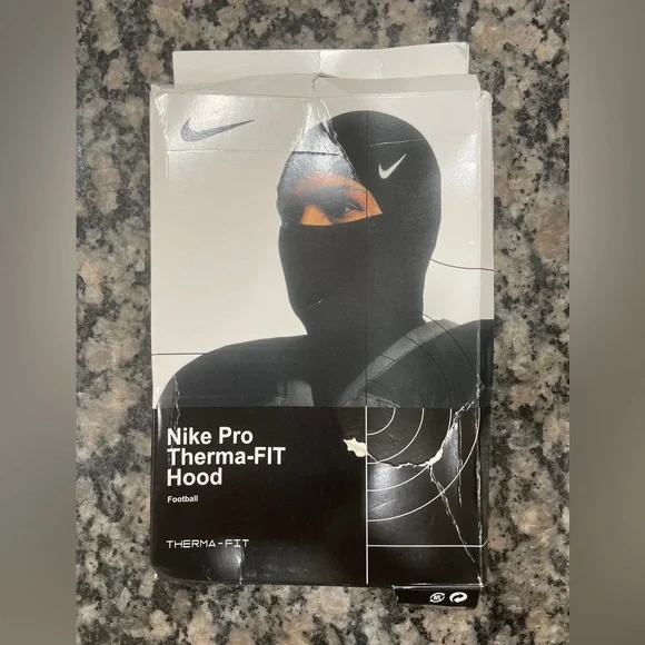 Nike Pro Black Therma-FIT Football Hood