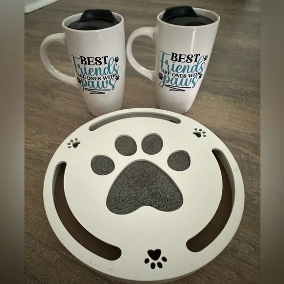 Cat Puzzle Scratcher With Ball & 2 Latte Mugs w/lids