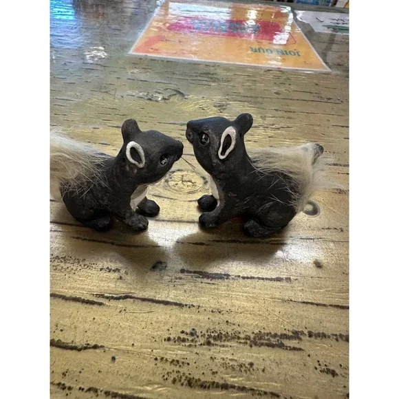 Vintage Enesco Skunk with Fur Tail Shakers