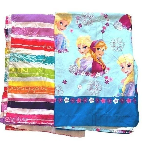 Disney Frozen +‎ stripe pattern bundle of 2 flat twin sheets OS