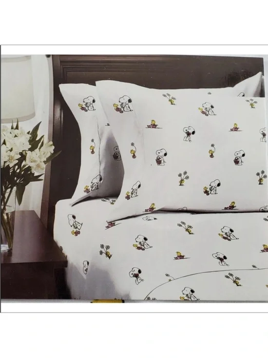 Peanuts Snoopy Easter Spring Queen Sheet Set NWT
