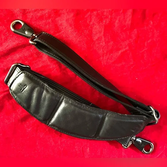 Tumi Black Leather Luggage Strap