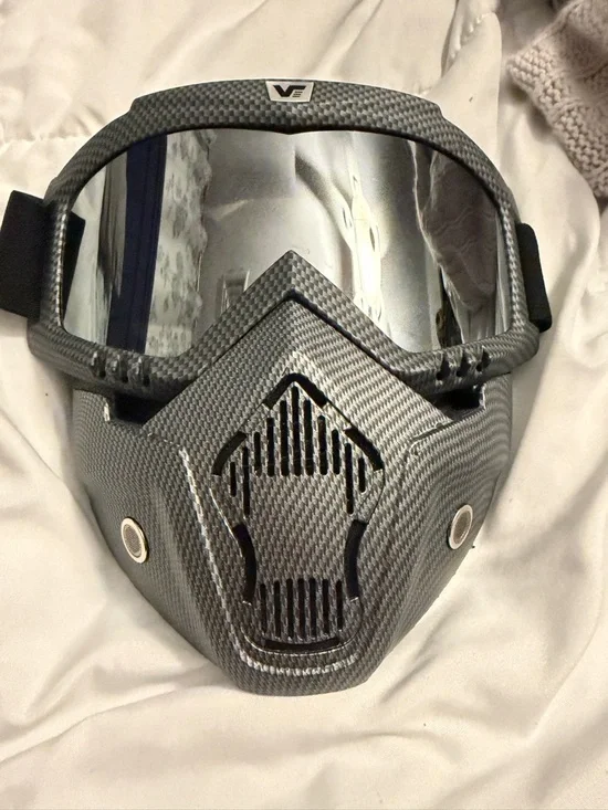 Carbon Fiber Effect Men's Protective Face Mask with Mirrored Lens