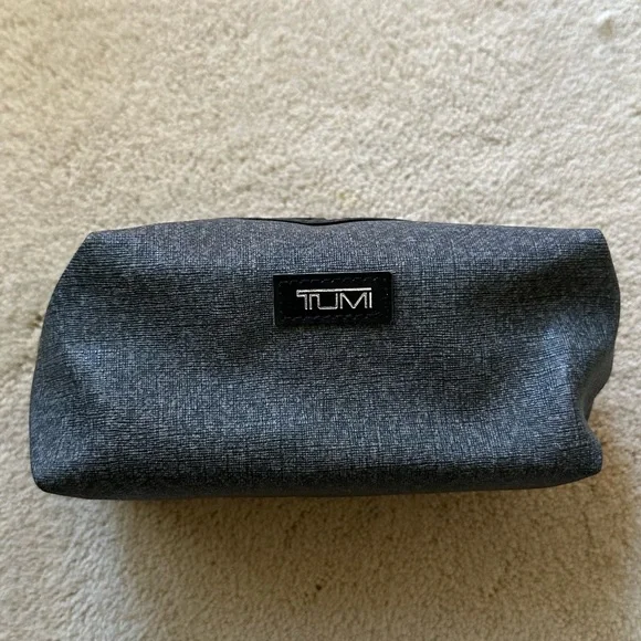 Tumi for Delta Travel Pouch