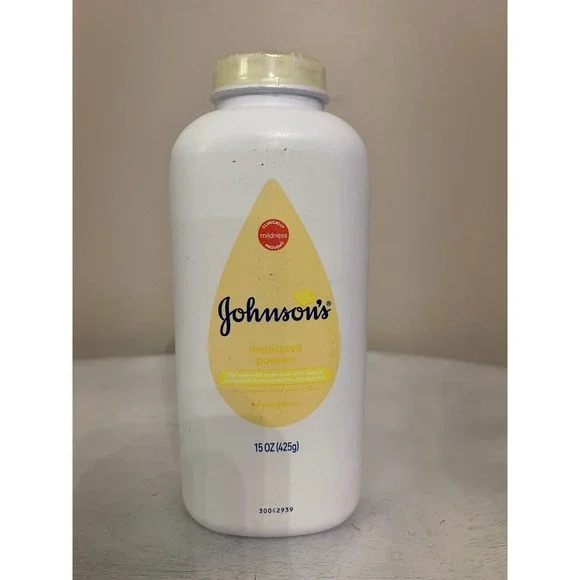 JOHNSON'S Medicated Baby Powder with‎ Zinc Oxide - 15 oz