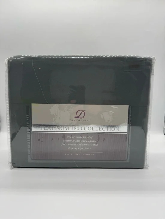 NWT Danjor Lines King Size 6 Piece Sheet Set.