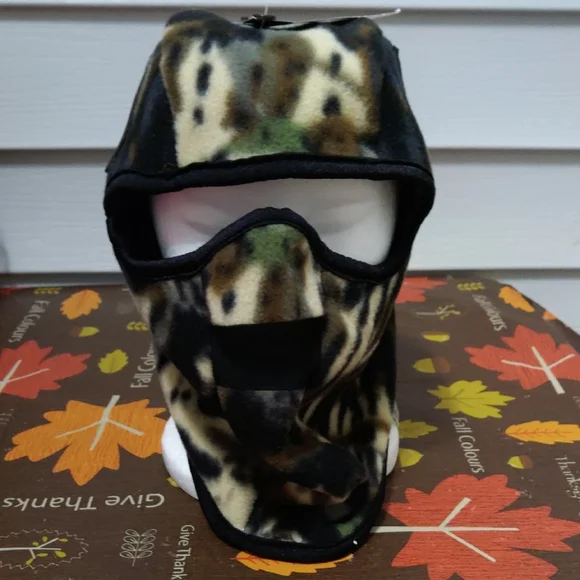 Warming Pockets On The Inside Full Face Mask