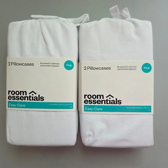 Room Essentials King Pillowcase Set White Easy-Care Cotton Blend lot of 2